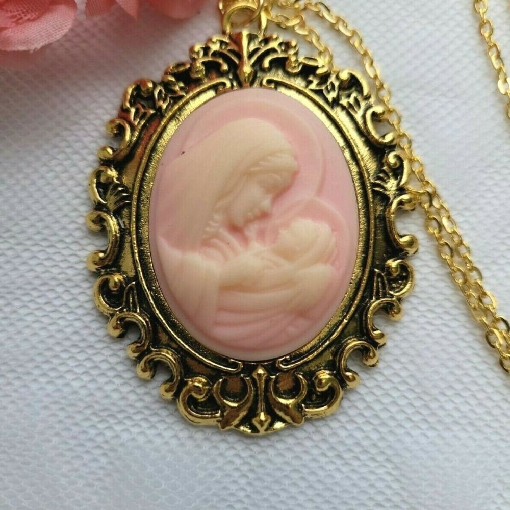 Cameo Gold Mary Jesus Mother Son Necklace Pendant
